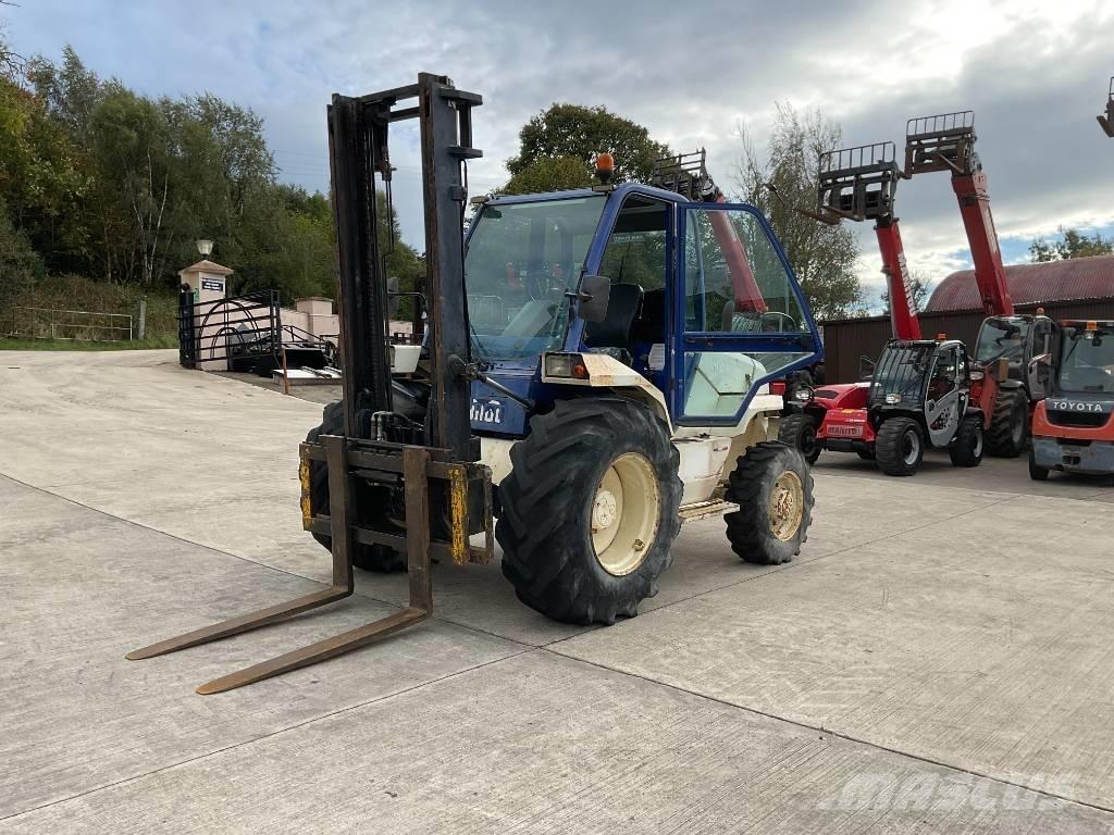 Manitou M 26.4 Навантажувачі підвищеної прохідності