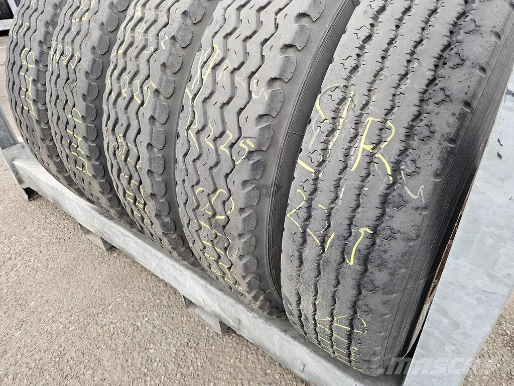 Uniroyal 9 R 22.5 Каркасні напівпричепи