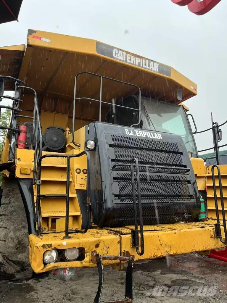 CAT 773 F Кар`єрні самоскиди