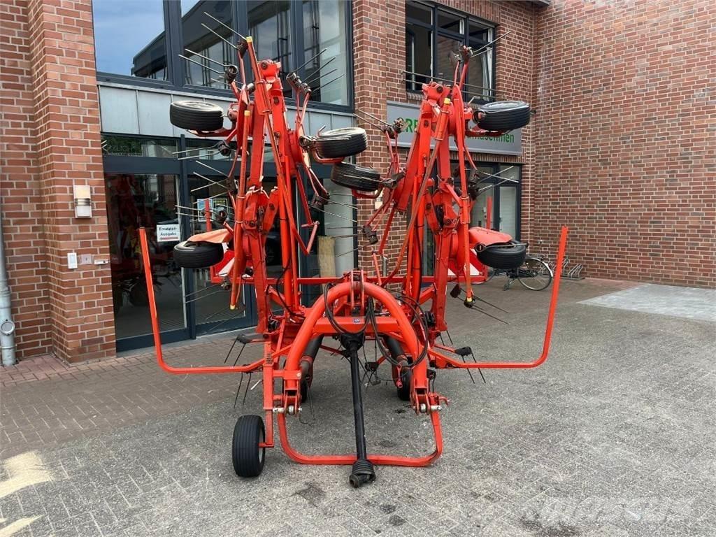Kuhn GF8702 defekt Граблі і сінозворушувачі