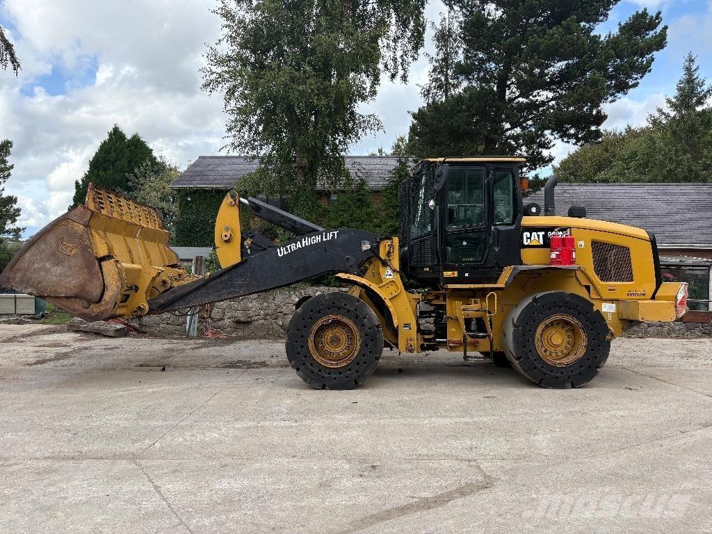 CAT 938 M Фронтальні навантажувачі