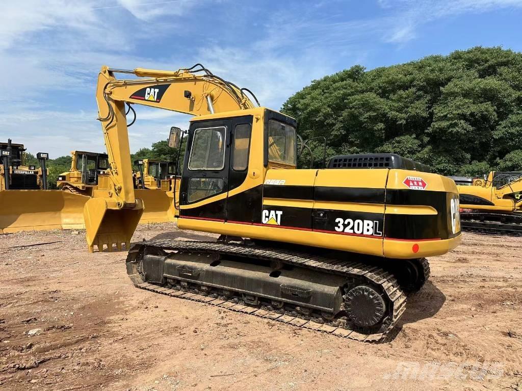 CAT 320 B Гусеничні екскаватори