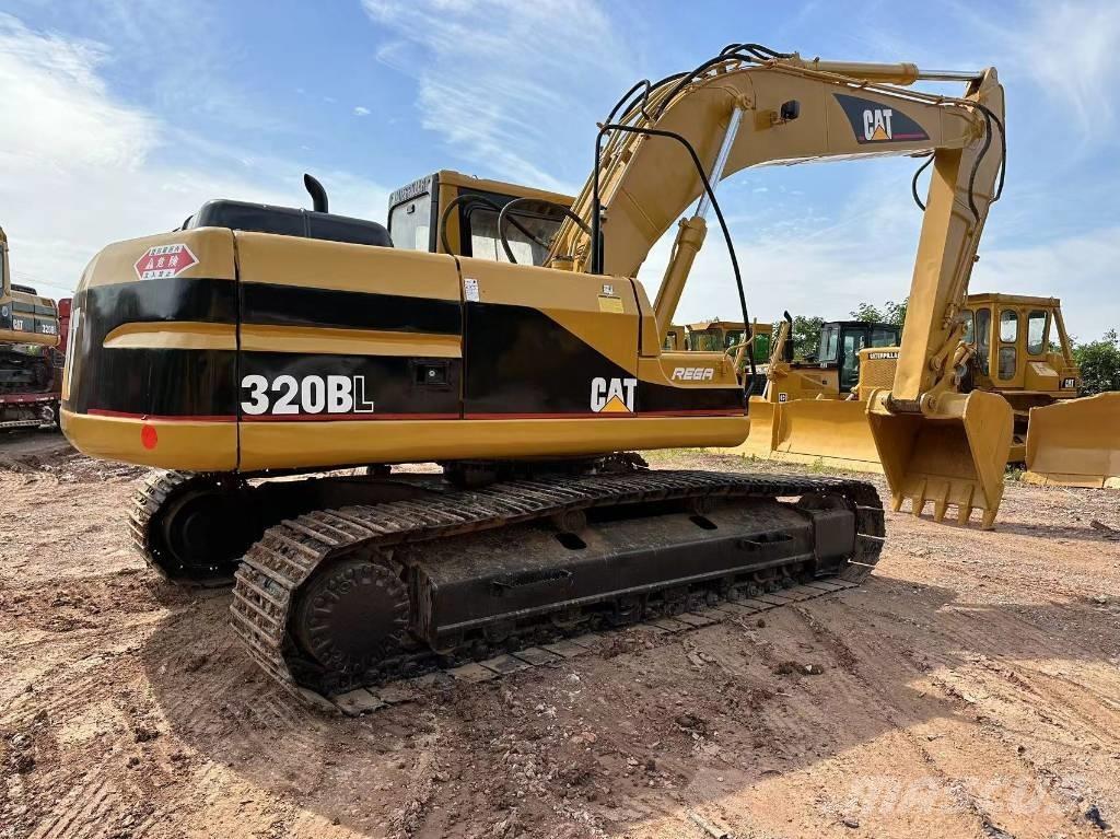 CAT 320 B Гусеничні екскаватори