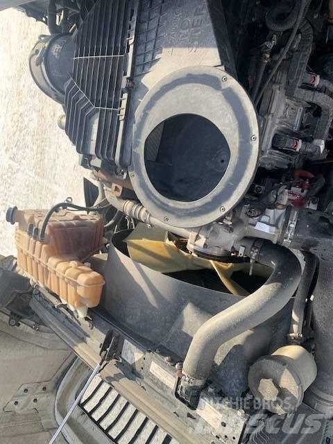 International LT 625 Тягачі