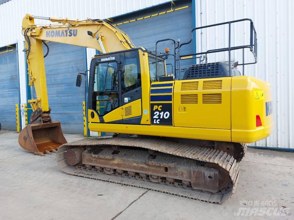Komatsu PC210LC-10 Гусеничні екскаватори