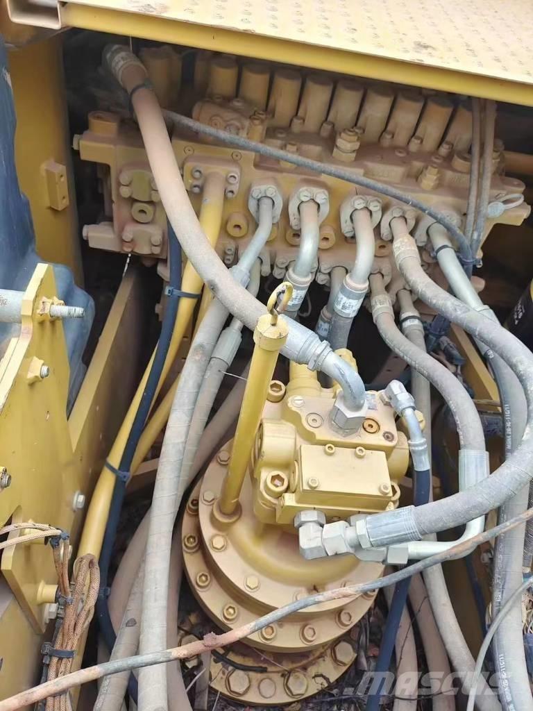 CAT 320 GC Гусеничні екскаватори