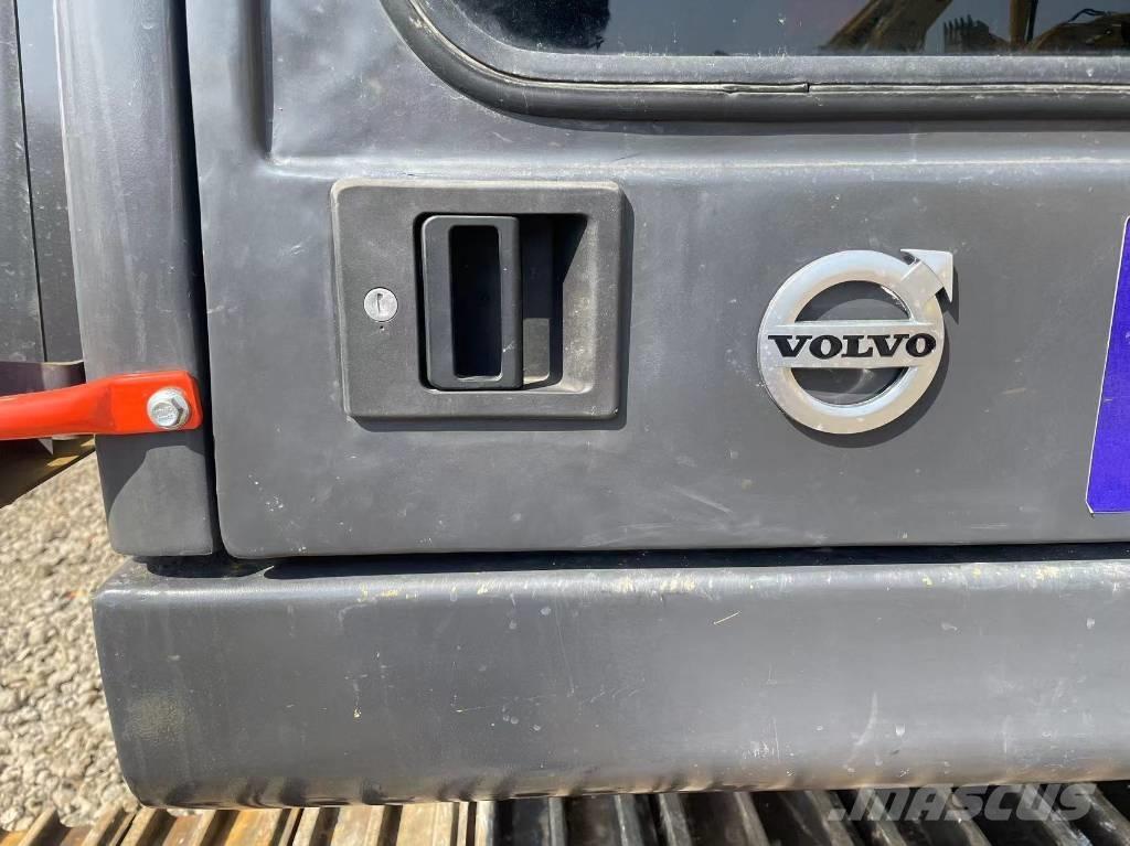 Volvo ec240 Гусеничні екскаватори