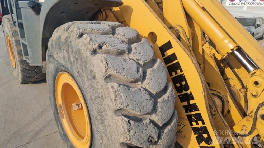 Liebherr 556 Фронтальні навантажувачі