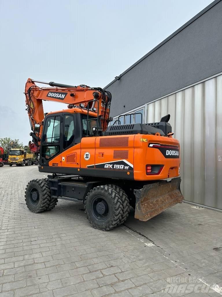 Doosan DX 190 W-7 Колісні екскаватори