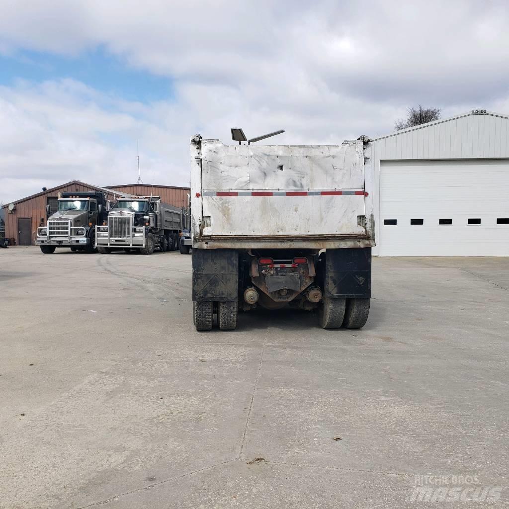 Ford L 9000 Самоскиди