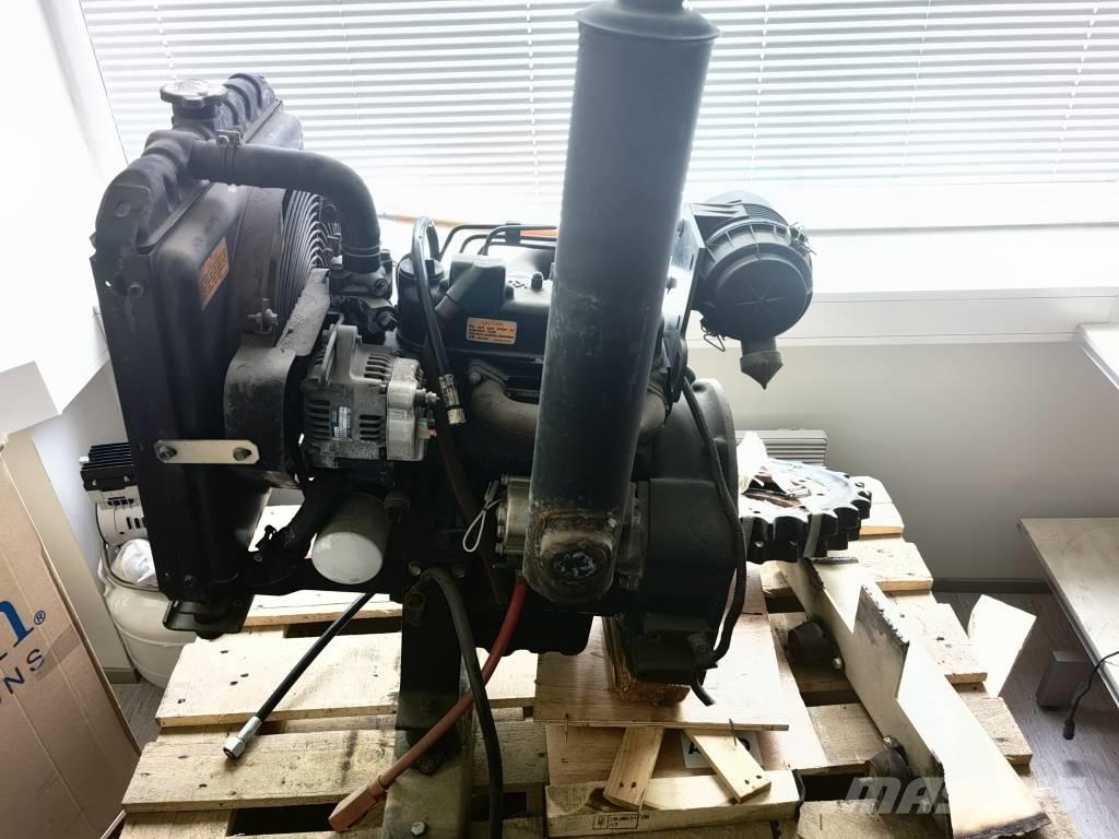 Kubota D905, D902 Двигуни