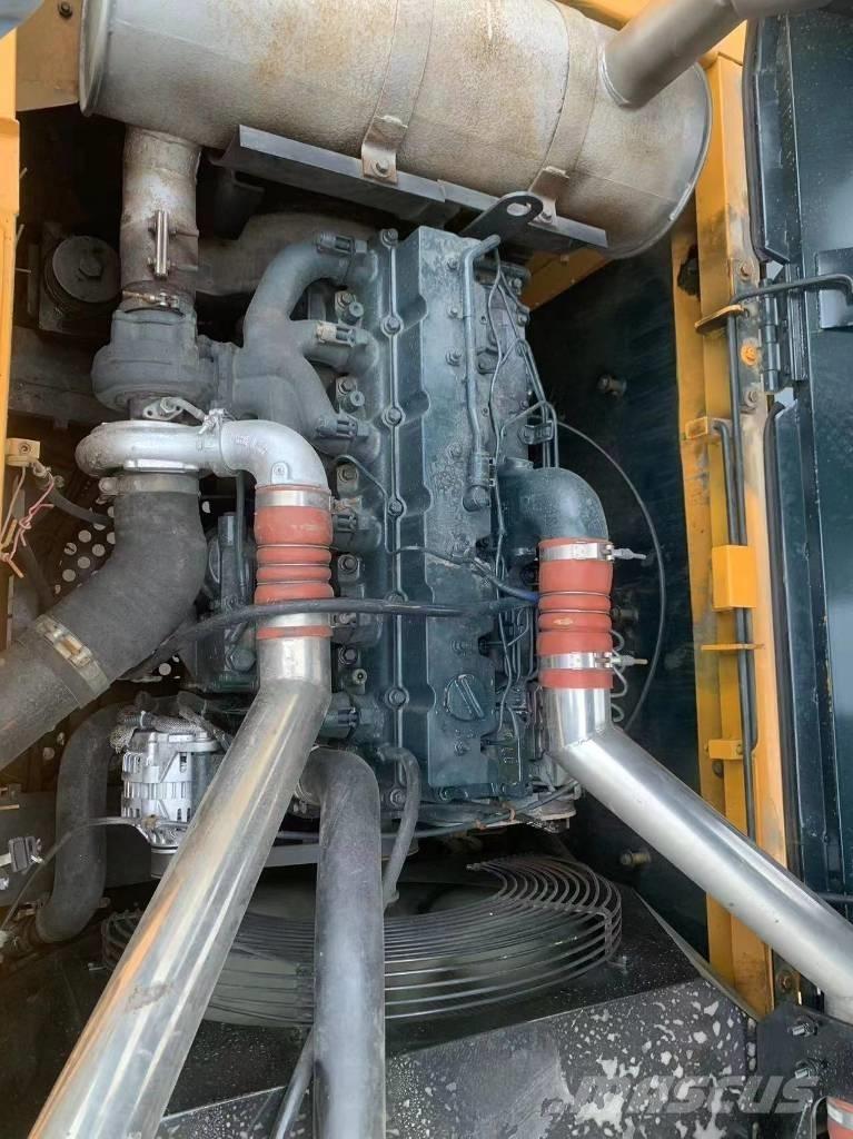 Hyundai R305LC-9T Гусеничні екскаватори