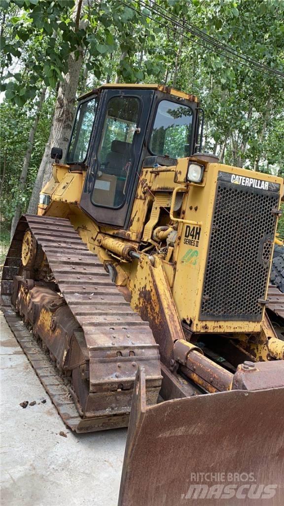 CAT D4H Гусеничні бульдозери