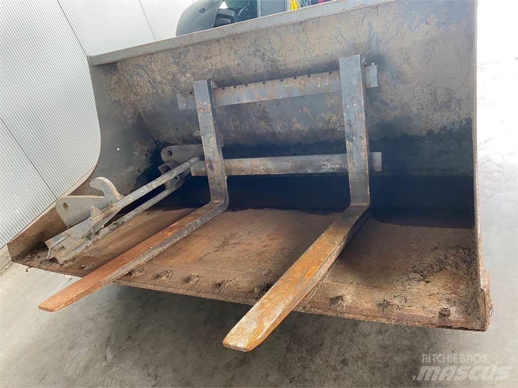 Kramer KT 276 Телескопічні підйомники
