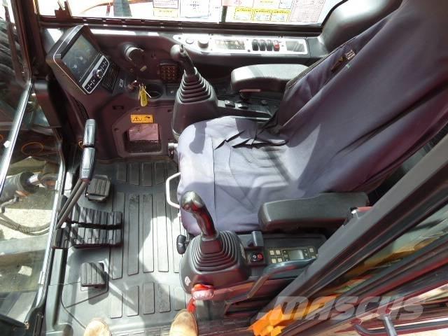 Hyundai HX 85 A Середні екскаватори 7т. - 12т.