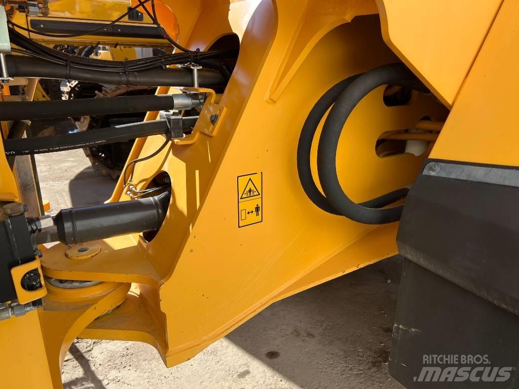 Volvo L180H Фронтальні навантажувачі