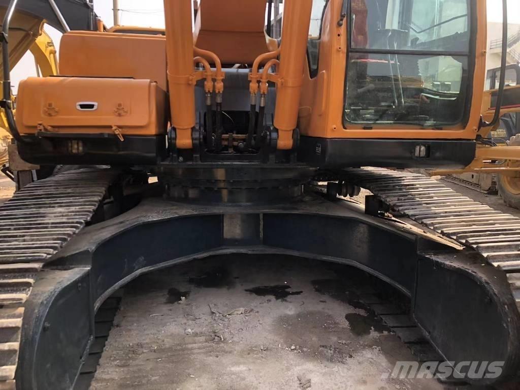 Hyundai 305 LC-9S Гусеничні екскаватори