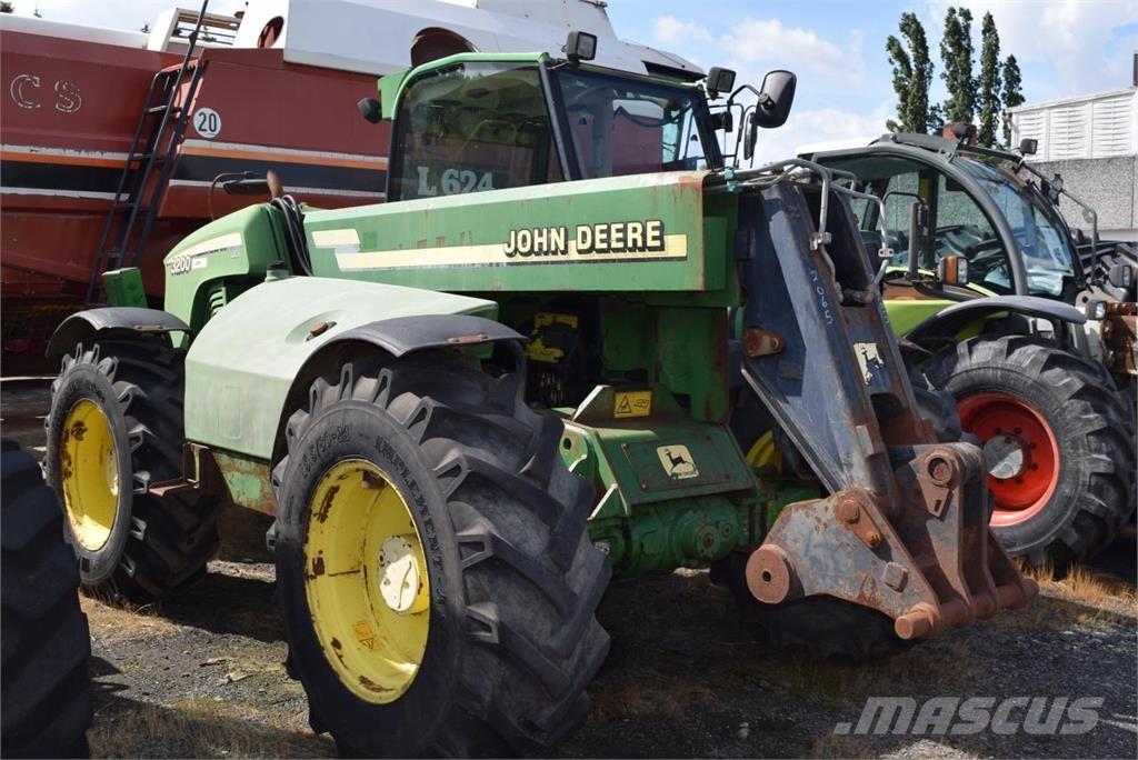 John Deere 3200 Телескопічні підйомники
