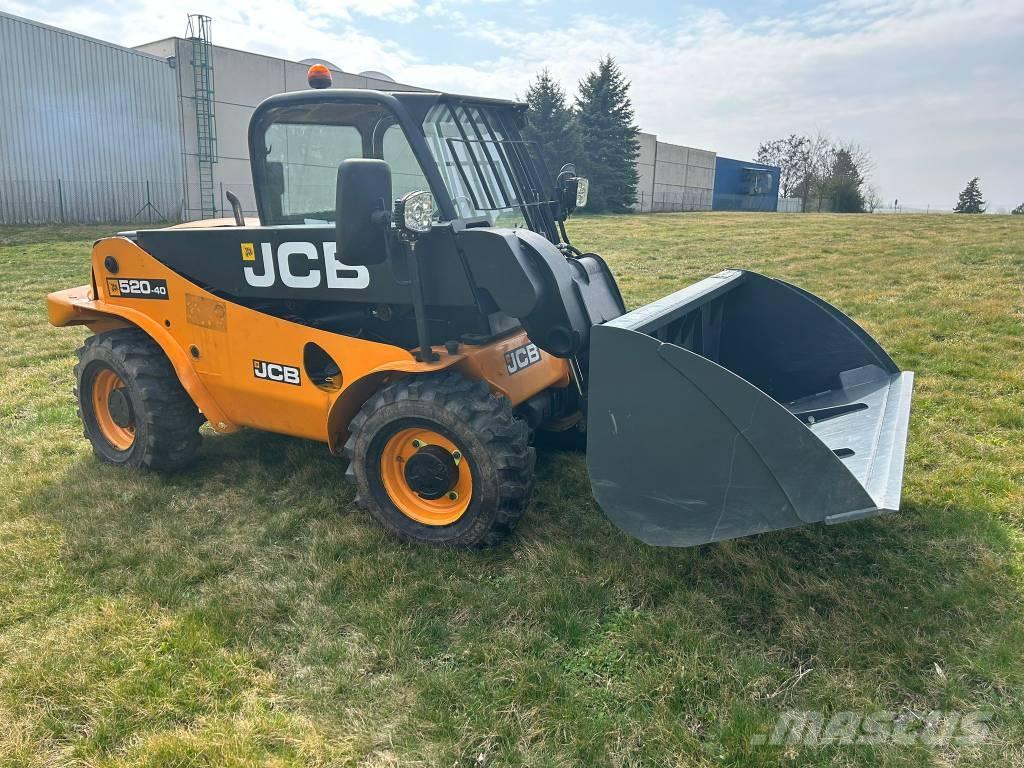JCB 520-40 Телескопічні навантажувачі