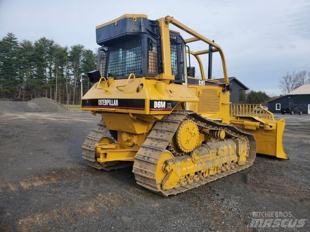 CAT D 6 M XL Гусеничні бульдозери