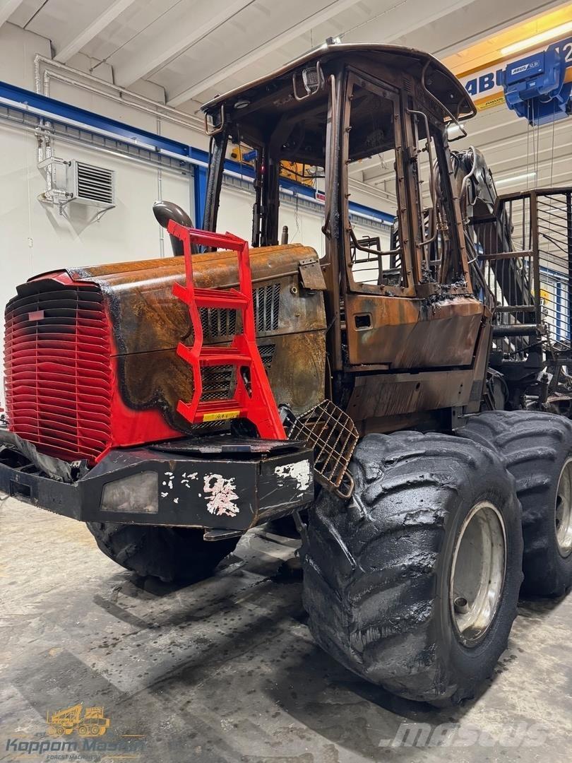 Komatsu 845 Форвардери