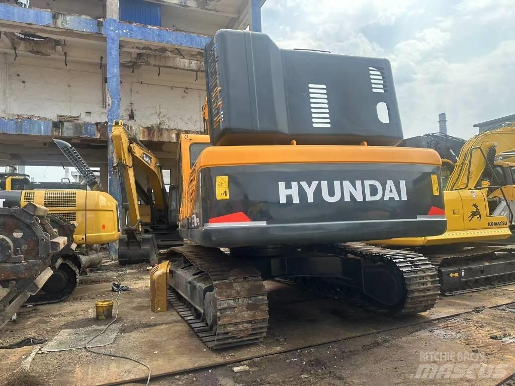 Hyundai 330-9S Гусеничні екскаватори