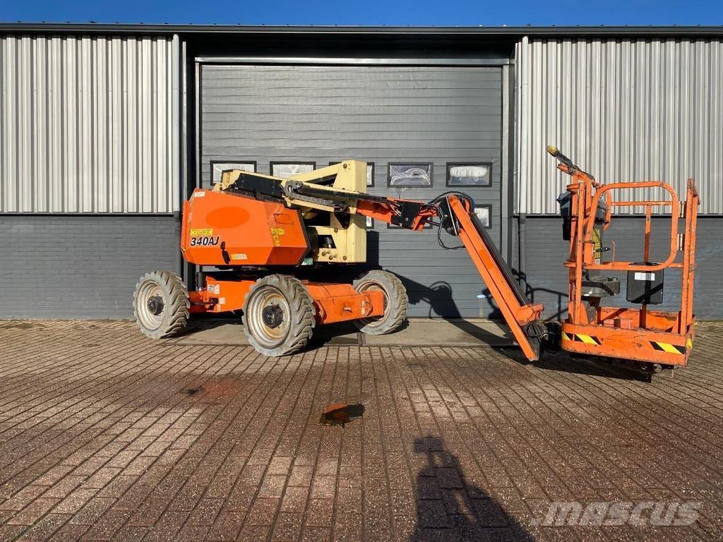 JLG 340AJ Колінчаті підйомники