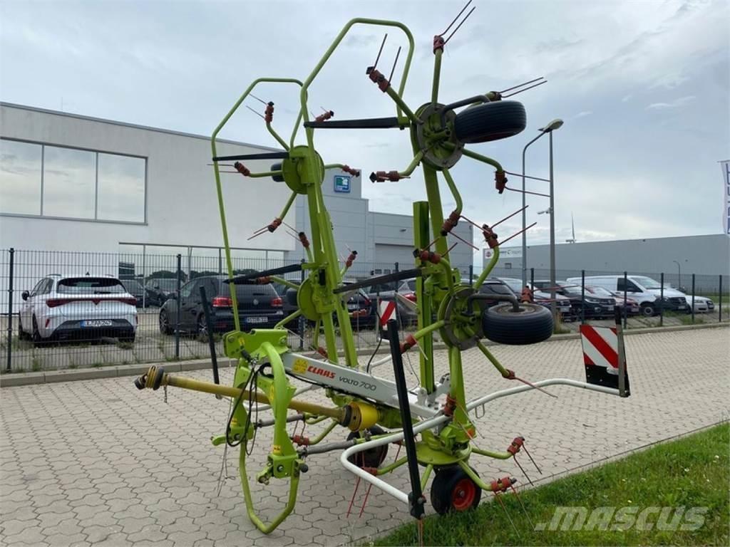 CLAAS VOLTO 700 Граблі і сінозворушувачі