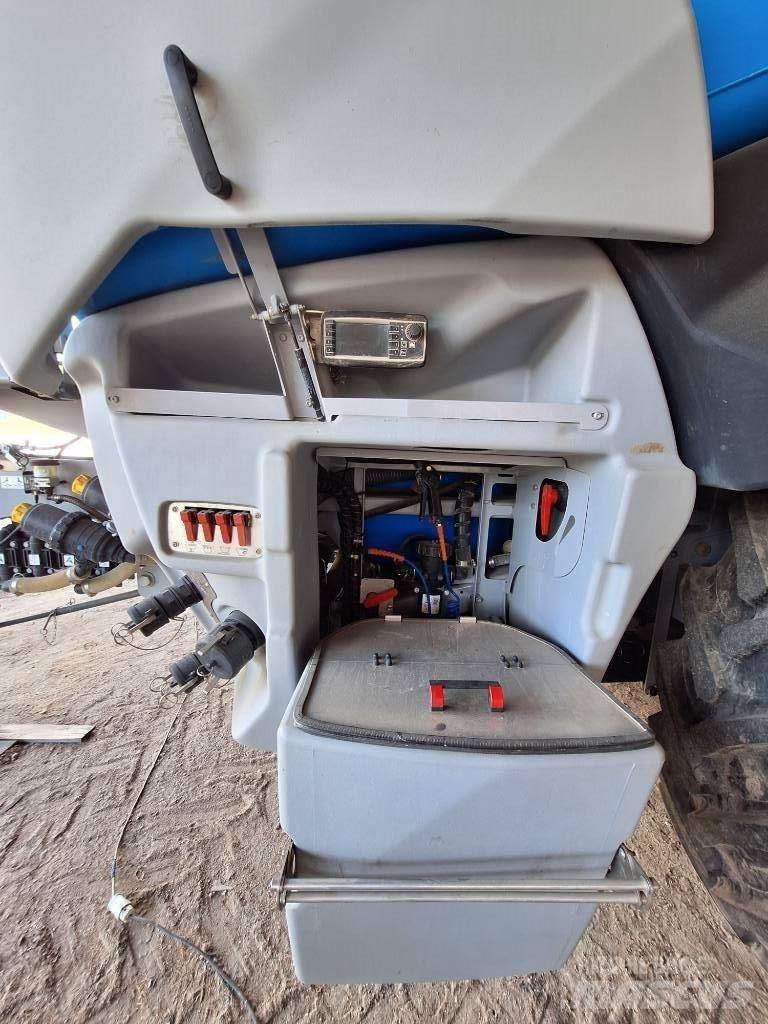 Lemken Vega 12/4000 Причіпні обприскувачі