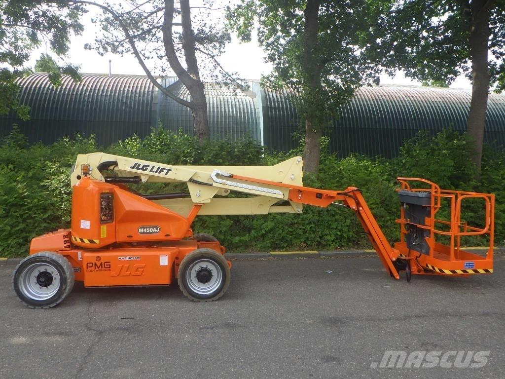JLG M450AJ Колінчаті підйомники