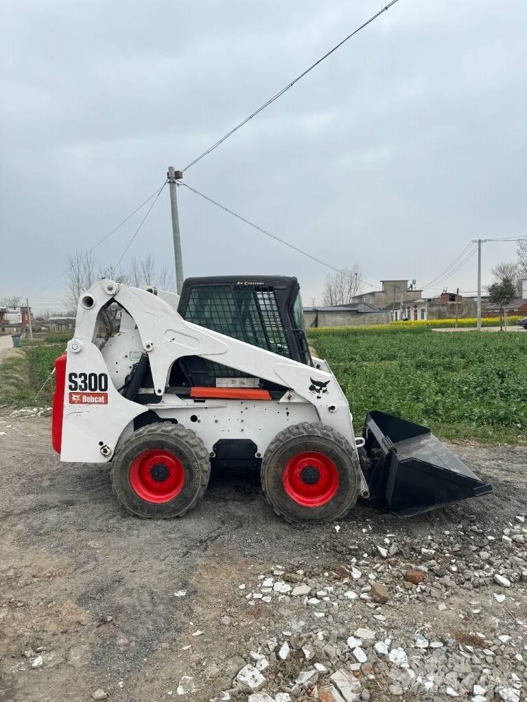 Bobcat S 330 Міні-навантажувачі
