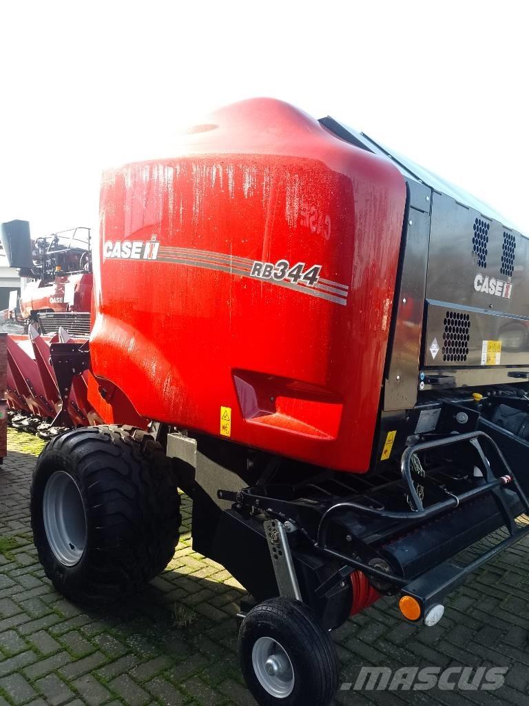 Case IH RB 344 Рулонні прес-підбирачі