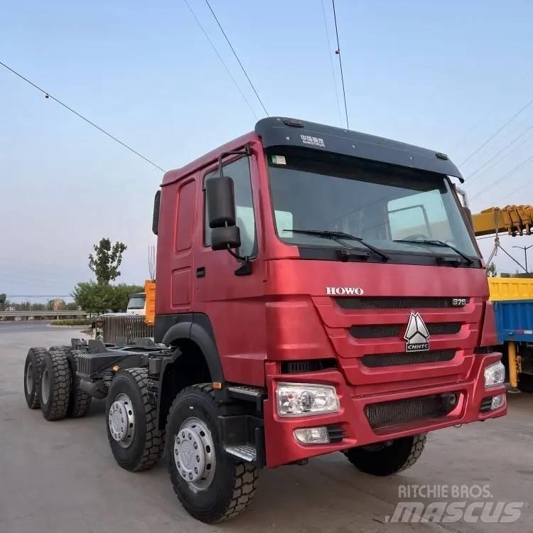 Howo 375 Вантажівки / спеціальні