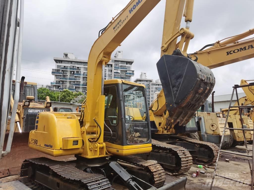 Komatsu PC60-7 Гусеничні екскаватори