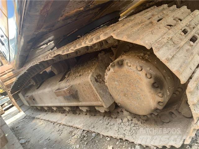 Hyundai R215-7 Гусеничні екскаватори
