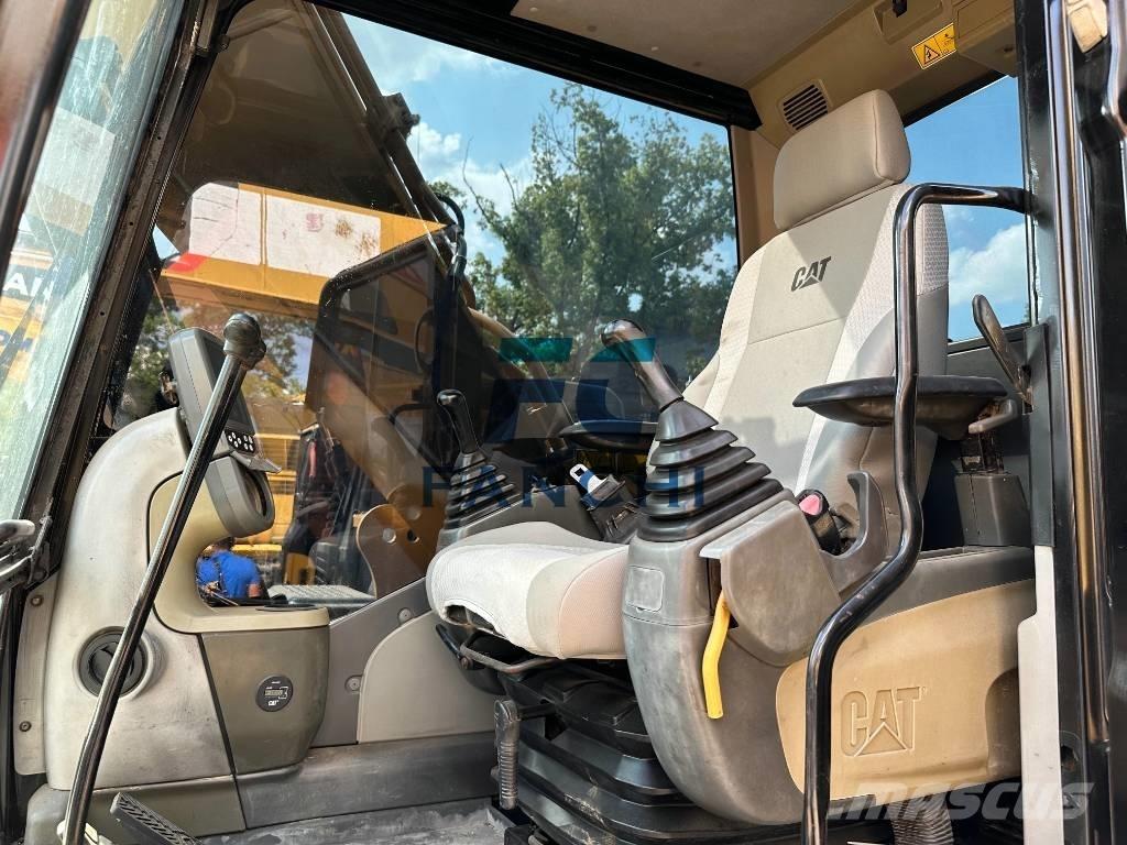 CAT 315 Гусеничні екскаватори