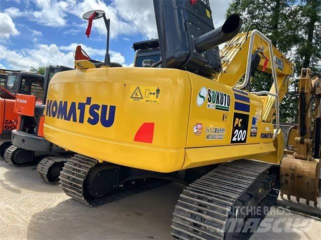 Komatsu PC 200-8 Гусеничні екскаватори