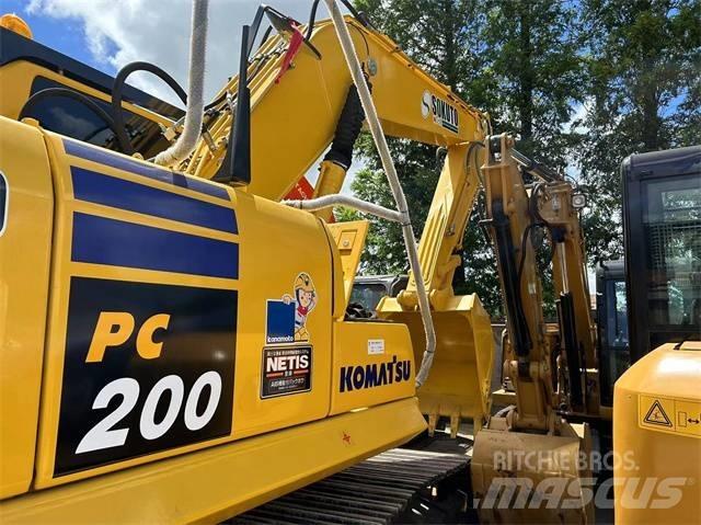 Komatsu PC 200-8 Гусеничні екскаватори