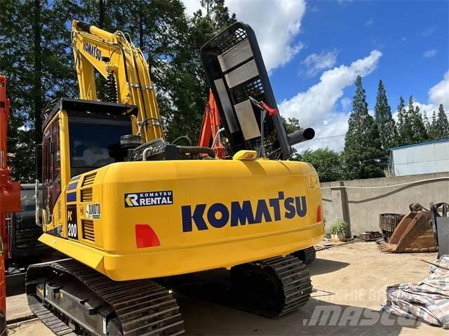Komatsu PC 200-8 Гусеничні екскаватори