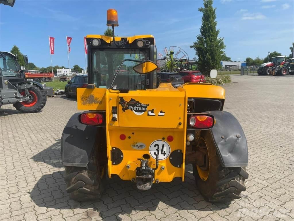 JCB 525.60 Телескопічні навантажувачі