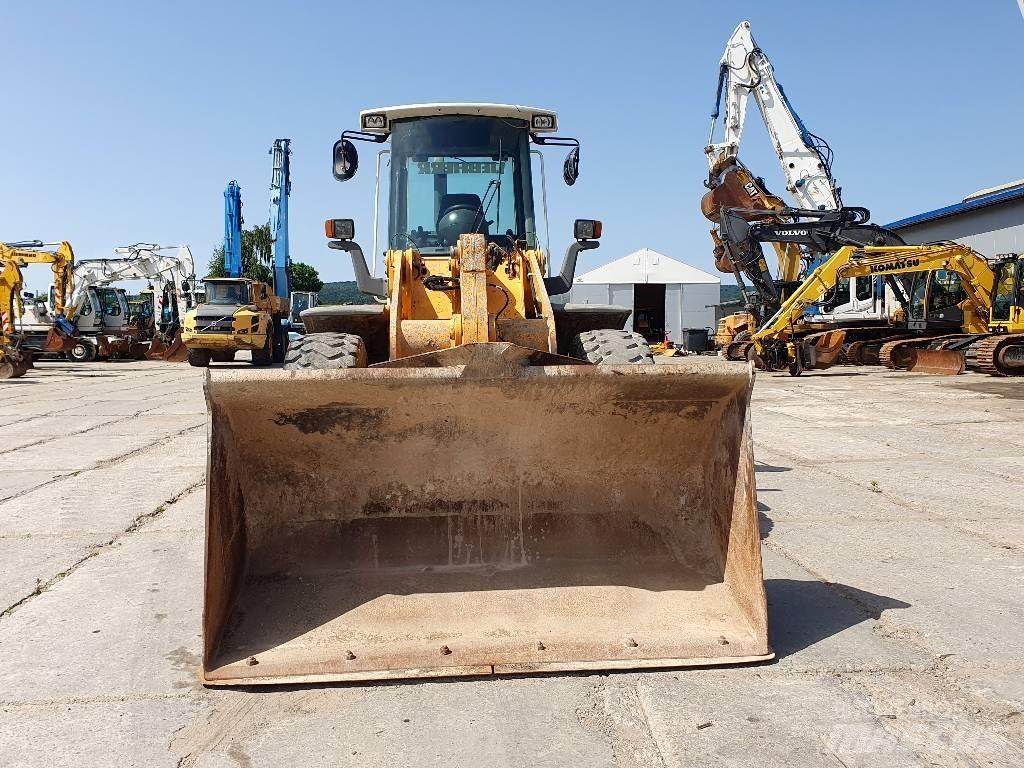 Liebherr L 538 Фронтальні навантажувачі