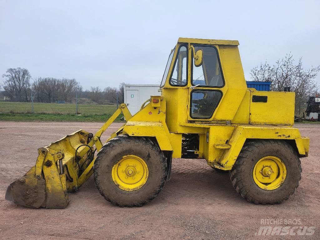 Schaeff SKL 700 Фронтальні навантажувачі