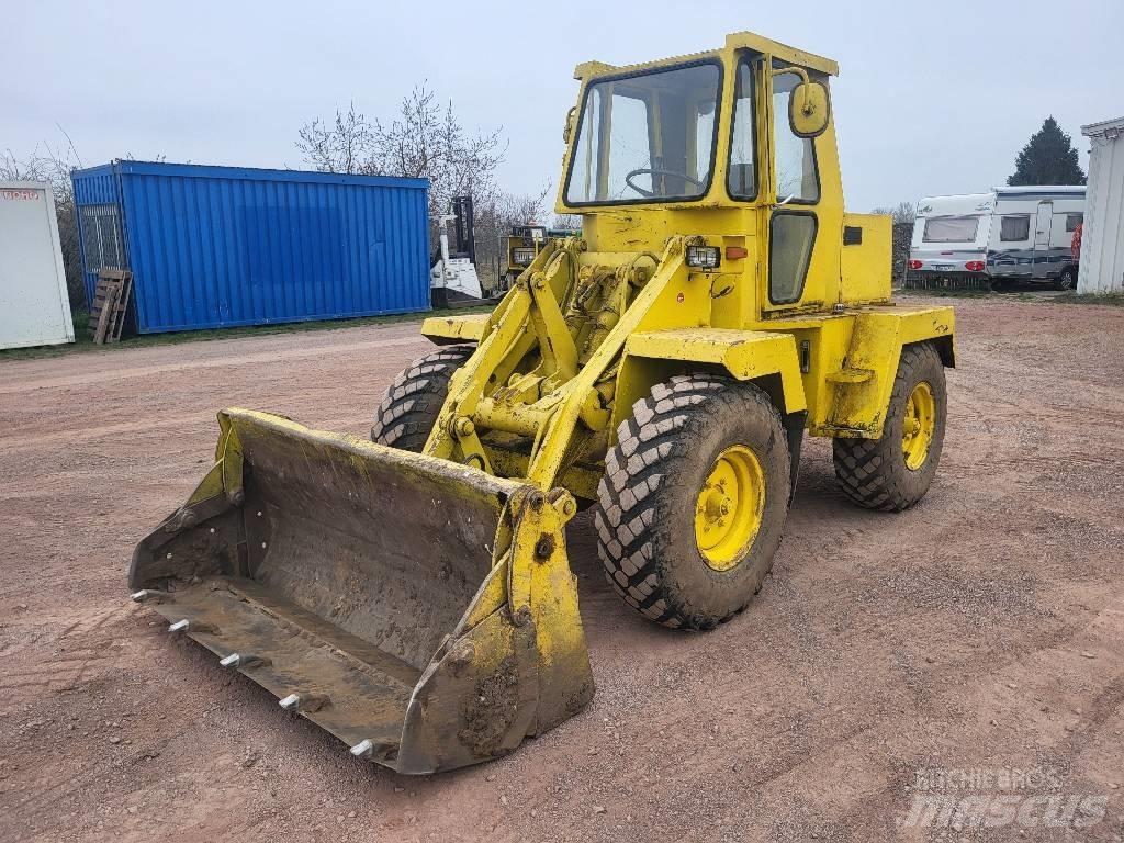 Schaeff SKL 700 Фронтальні навантажувачі