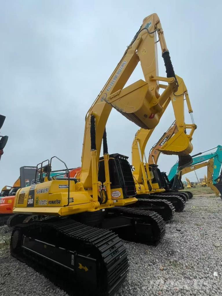 Komatsu 360 Гусеничні екскаватори