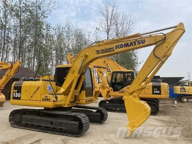 Komatsu PC130 Гусеничні екскаватори