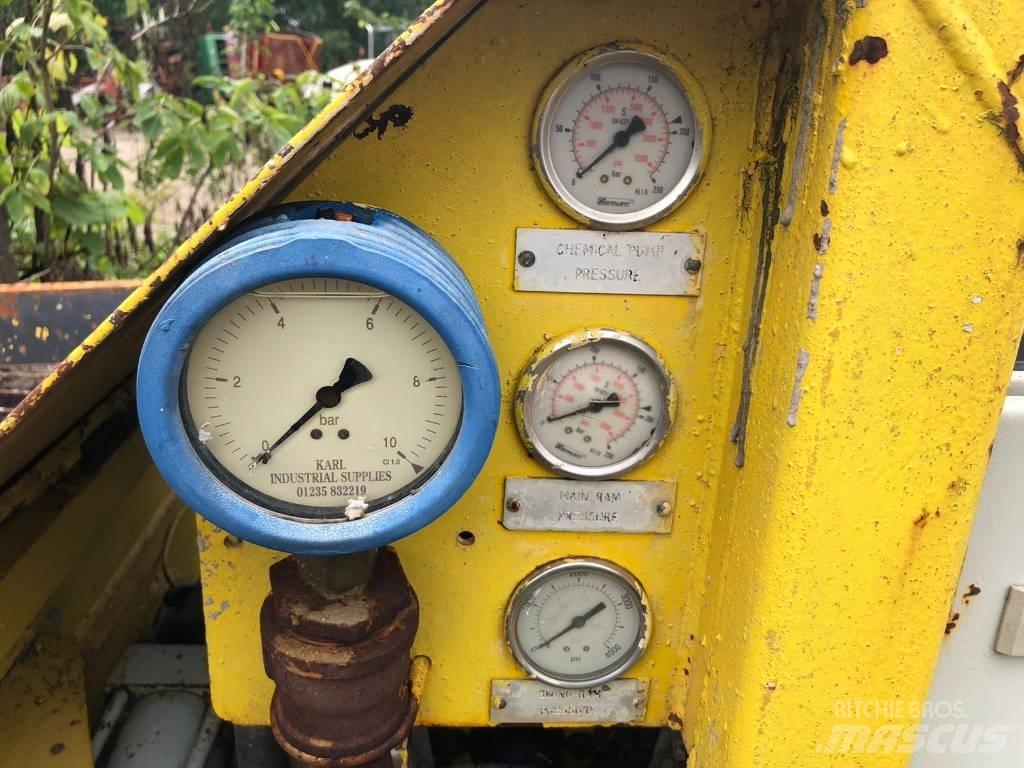  Jacon SV 618 Бетононасоси