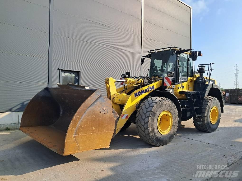 Komatsu WA380-8E0 Фронтальні навантажувачі