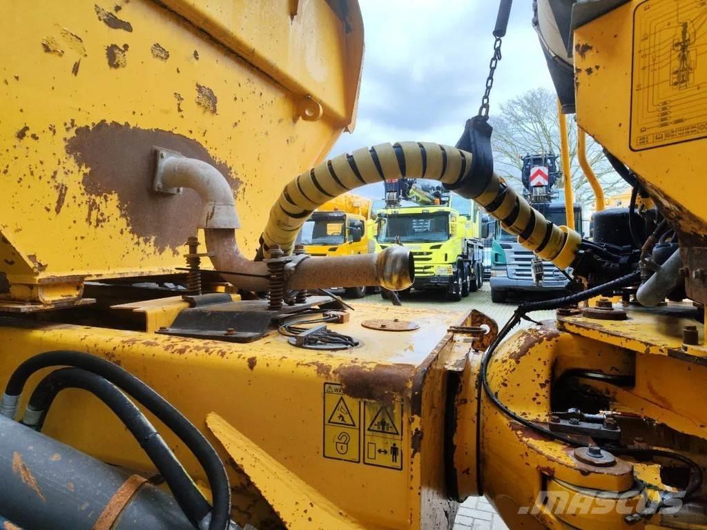 Volvo A35D 6x6 Зчленовані самоскиди