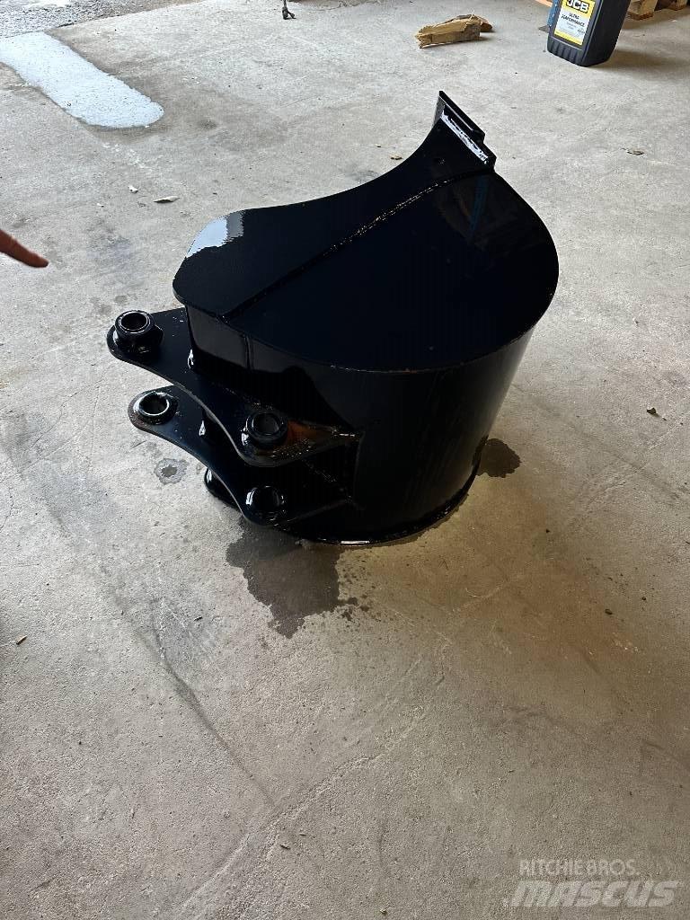 JCB 60 cm graveskovl Ковші
