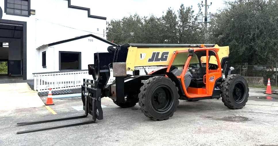 JLG 1255 Телескопічні навантажувачі